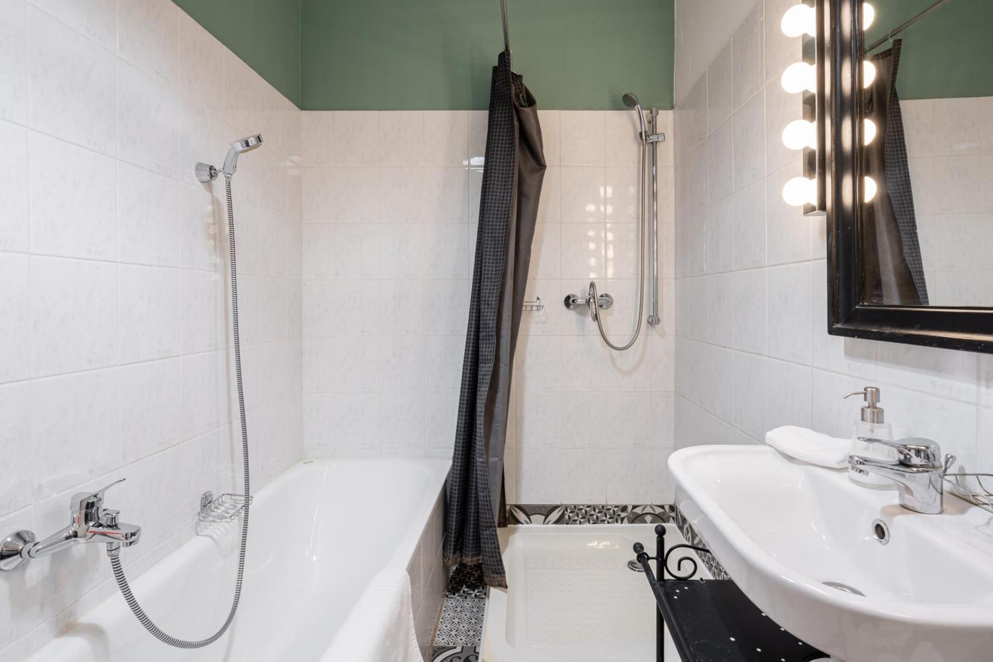 Paulay Deluxe 1 Apartment Budapest Bagian luar foto